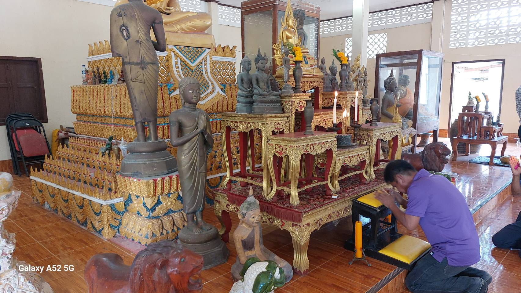 เมื่อวันที่ 19 กุมภาพันธ์ 2567 องค์การบริหารส่วนตำบลปันแต จัดกิจกรรมเสริมสร้างคุณธรรมและจริยธรรม ณ วัดควนปันตาราม ผู้เข้าร่วมโครงการประกอบด้วย ผู้บริหาร สมาชิก อบต.ปันแต พนักงานส่วนตำบล พนักงานจ้าง โดยมีกิจกรรมบรรยาย เรื่องหลักการใช้คุณธรรมแนวทางการปฏิบัติงาน และกิจกรรมพัฒนาวัด  ทั้งนี้ เพื่อให้บุคลากรของ อบต.ปันแต ได้ตระหนักถึงการสร้างเสริมคุณธรรมและจริยธรรม เพื่อให้การบริการที่เป็นคุณธรรม และปลูกจิตสำนึกการเสียสละและจิตอาสา
      เป็นไปตามประกาศคณะกรรมการมาตรฐานการบริหารงานบุคคลส่วนท้องถิ่น เรื่องประมวลจริยธรรม พนักงานส่วนท้องถิ่น ข้อ 4 พนักงานส่วนท้องถิ่นพึ่งปฎิบัติงานเพื่อรักษาจริยธรรม ก. จริยธรรมหลัก (2) ซือสัตย์สุจริต รับผิดชอบต่อหน้าที่ ปฏิบัติหน้าที่อย่างตรงไปตรงมาตามกฎหมายและตามทำนองครองธรรม โปร่งใส และมีจิตสำนึกที่ดี (4) คิดถึงประโ่ยชน์ส่วนรวมมากกว่าประโยชน์ส่วนตัว และมีจิตสาธารณะ